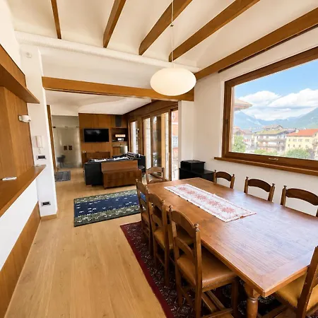 Dom wakacyjny Nelle Dolomiti Con Giardino Privato E 4 Posti Auto Calalzo di Cadore