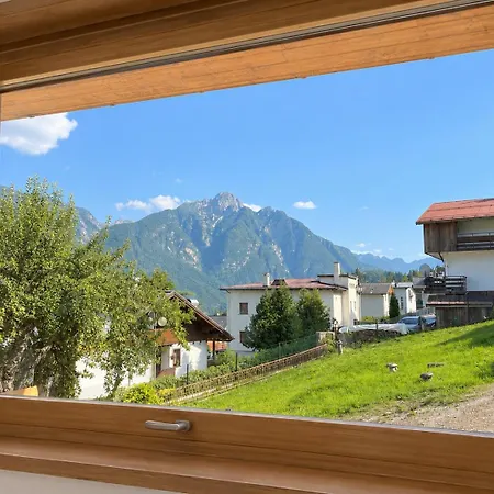 Nelle Dolomiti Con Giardino Privato E 4 Posti Auto