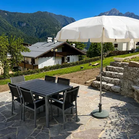 Nelle Dolomiti Con Giardino Privato E 4 Posti Auto Prázdninový dům Calalzo di Cadore