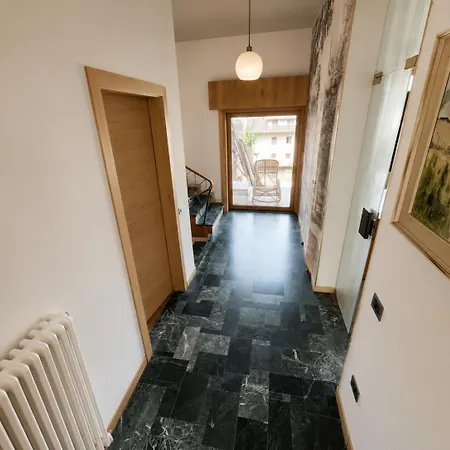 Dom wakacyjny Nelle Dolomiti Con Giardino Privato E 4 Posti Auto Calalzo di Cadore